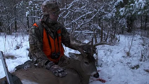 Rich Baugh Hunts The Tumor Buck
