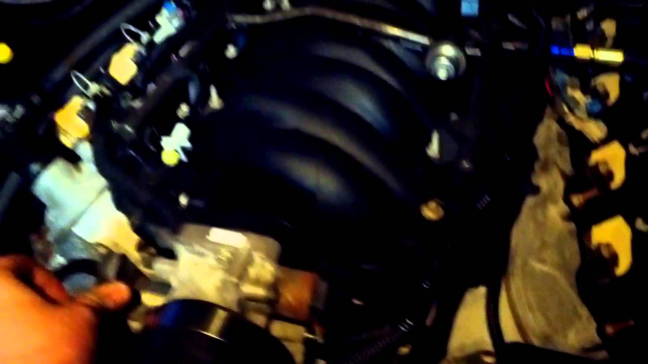 LS1 piston slap YouTube
