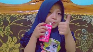 adik fazia review susu clevo rasa strawberry 😍🤤