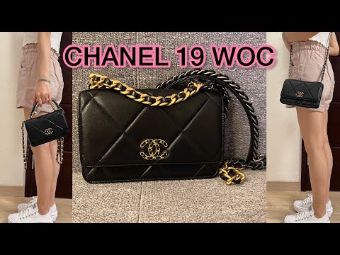 Chanel 19 WOC Black
