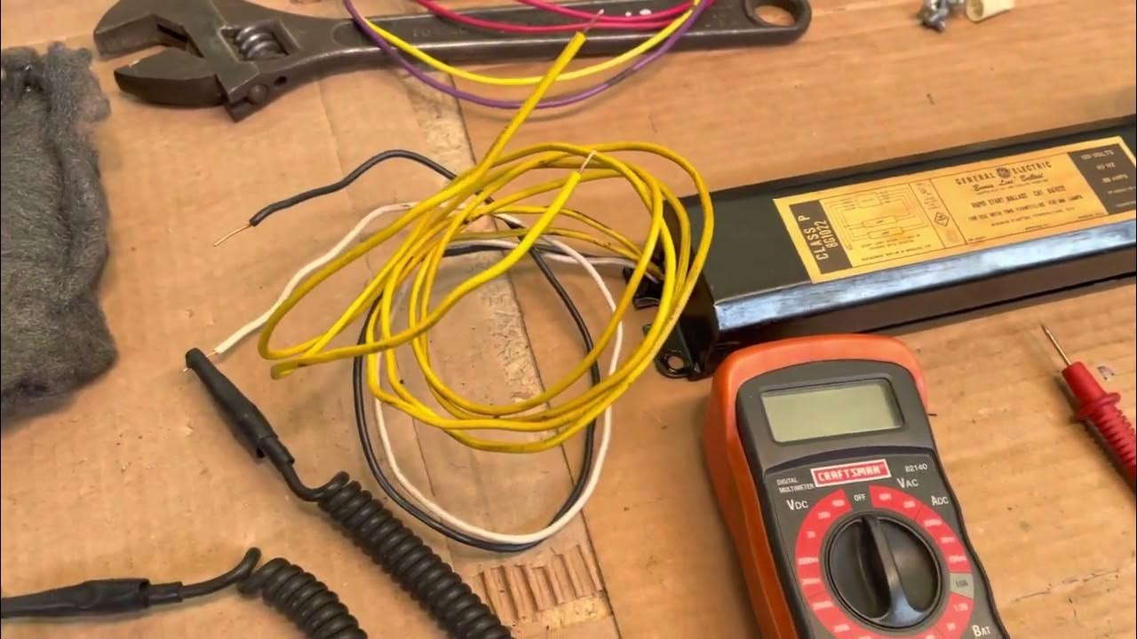 How to test a flourescent light ballast. - YouTube