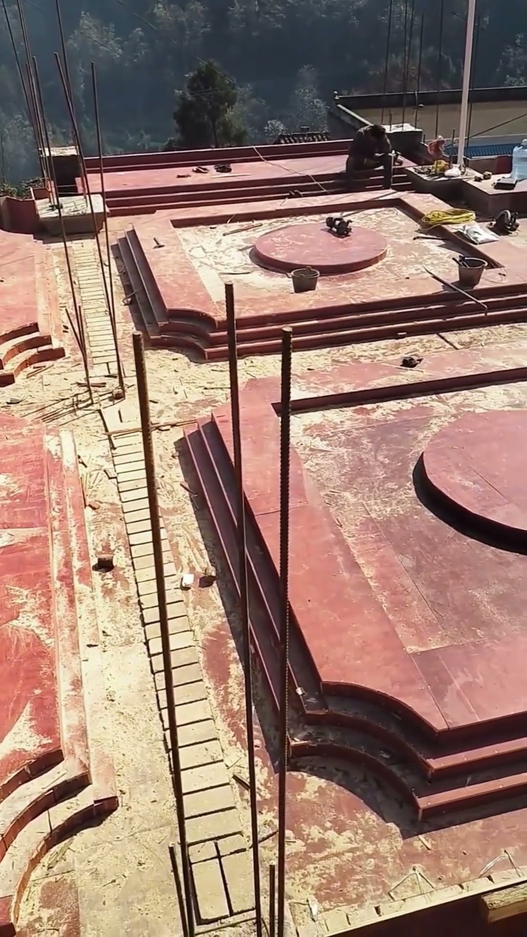 Wooden roof molding process- Good tools and machinery make work easy