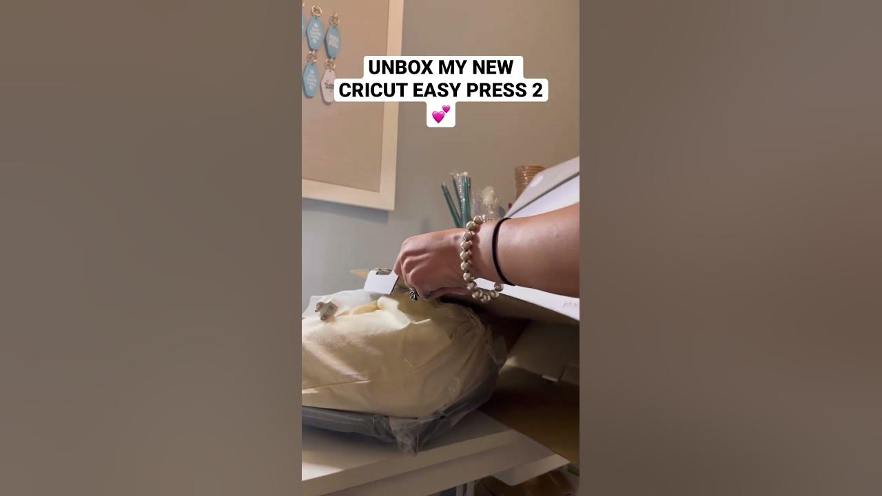 Heat Press Versus EasyPress: Should you buy the Cricut EasyPress