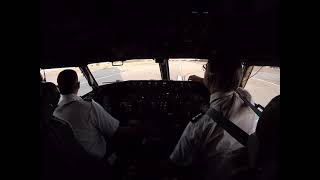 Boeing 737 700   - Approach and Landing -  Aeroparque ( New Runway ) - Buenos Aires -  Argentina -