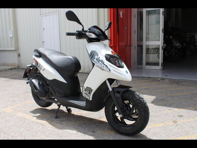 Piaggio Typhoon TPH 50 scooter moto bike new model walkaround K1252 