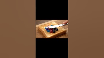 AI ASMR Spreading glass fruits on toast #ai #asmr #relax #glasscutting #satisfying #glassfruit