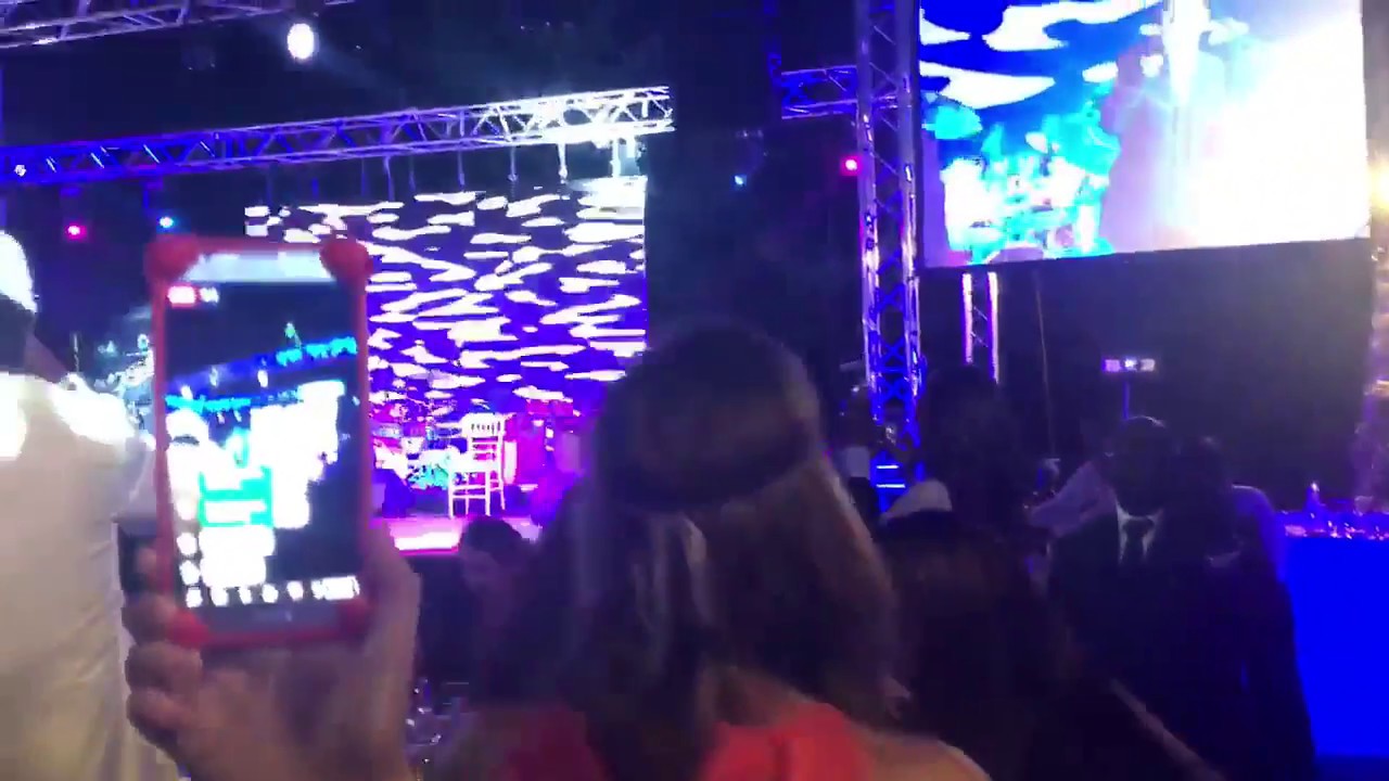 Marcelito Pomoy LIVE in Marbella Spain "Despacito"