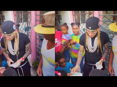 Tekashi 6Ix9Ine Gives Back To The Kids