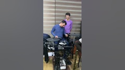 Botir Qodirov repititsiya jarayonida
