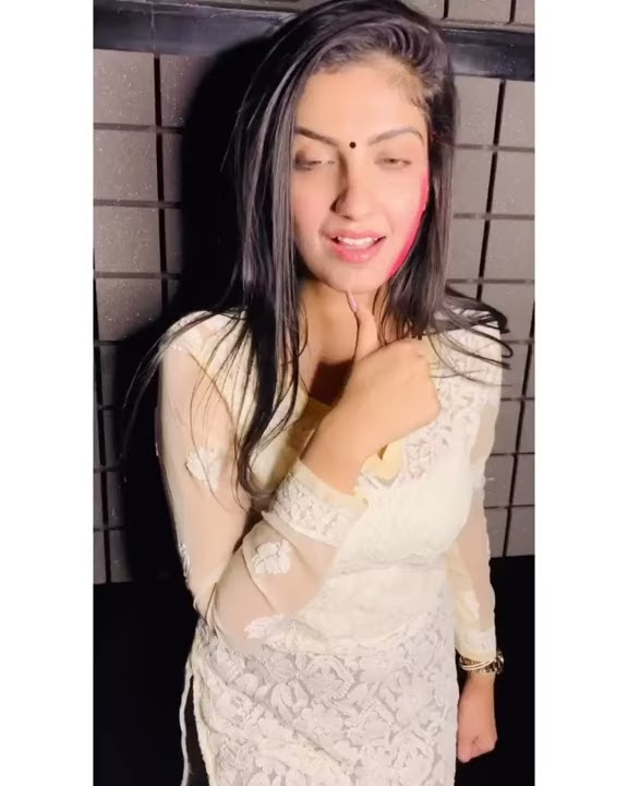 holi holi satho door hon lag pai video song