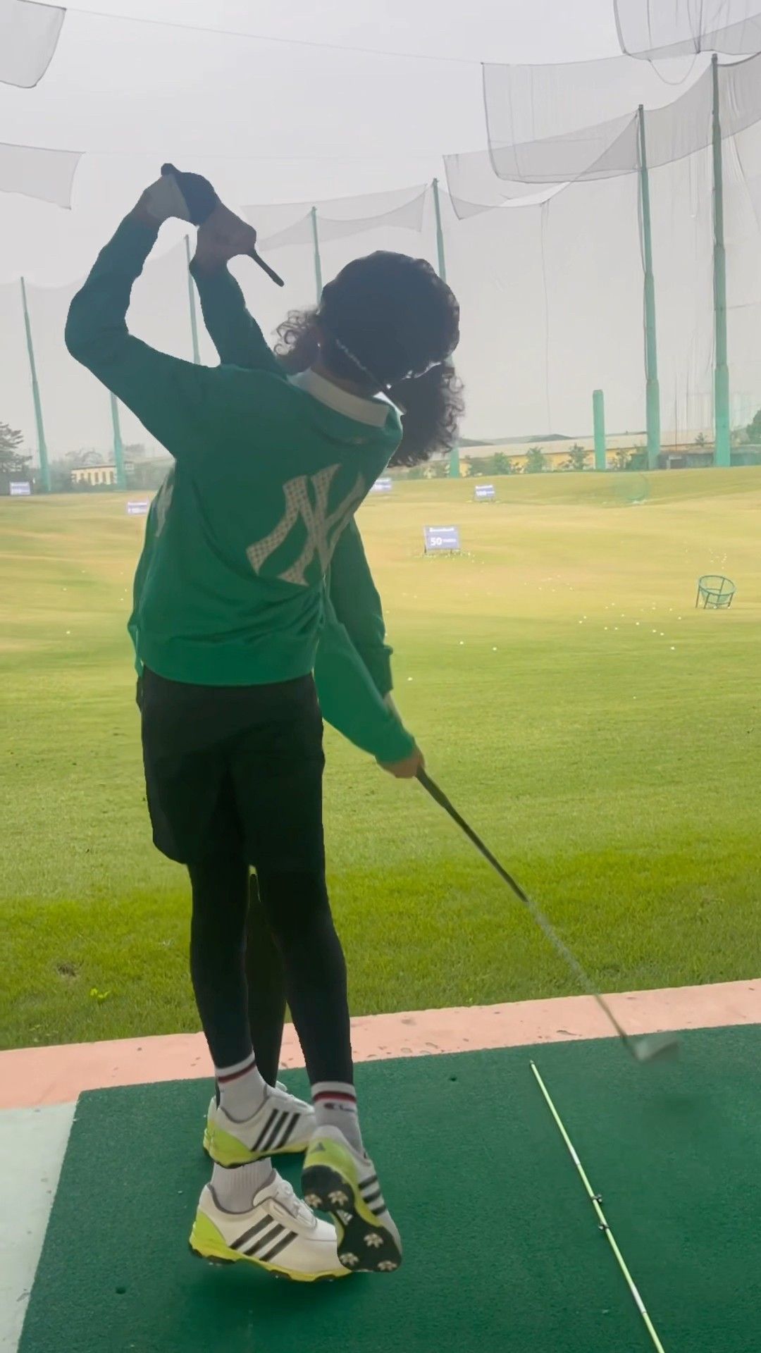 (golf familyVN)nhờ sự dạy bảo của thầy em đã lên là lên luôn ?#vanhleg #golf #shorts