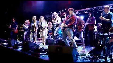 Permission to Land/Wasted Generation/Iron Made It - Whole Lotta Rosie @ Podium de Flux