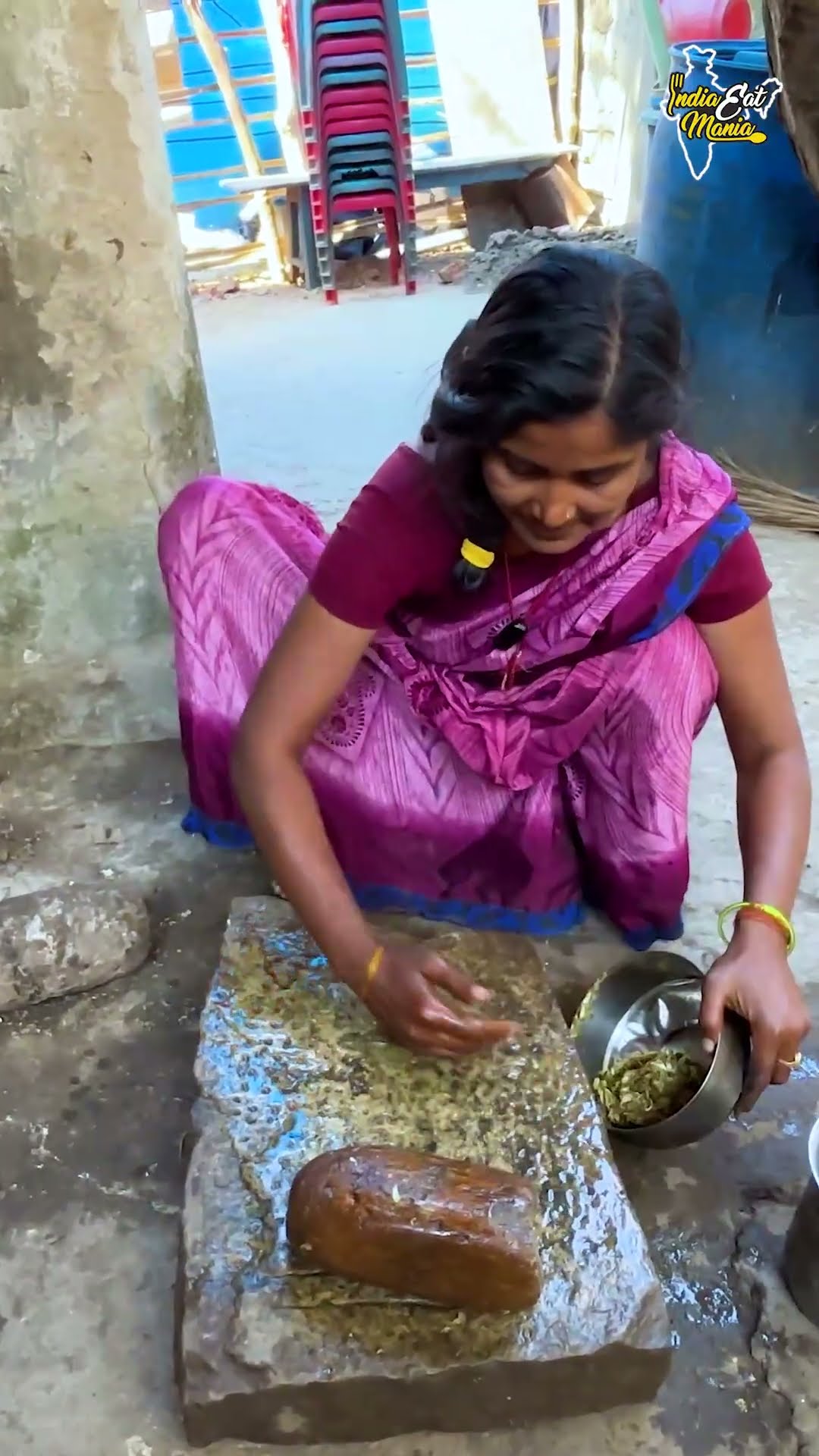 Jharkhandi Didi Selling Chulhe Wali Desi Machali Chawal Rs. 200/- Only #jharkhand #shorts