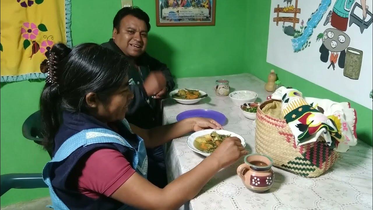 Así se prepara un delicioso caldo de pollo 🐔 con guía de chayote en mi rancho YouTube