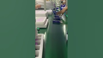 Busy production line for disposable vapes！#chinafactory #electroniccigarette#oem #smokingalternative