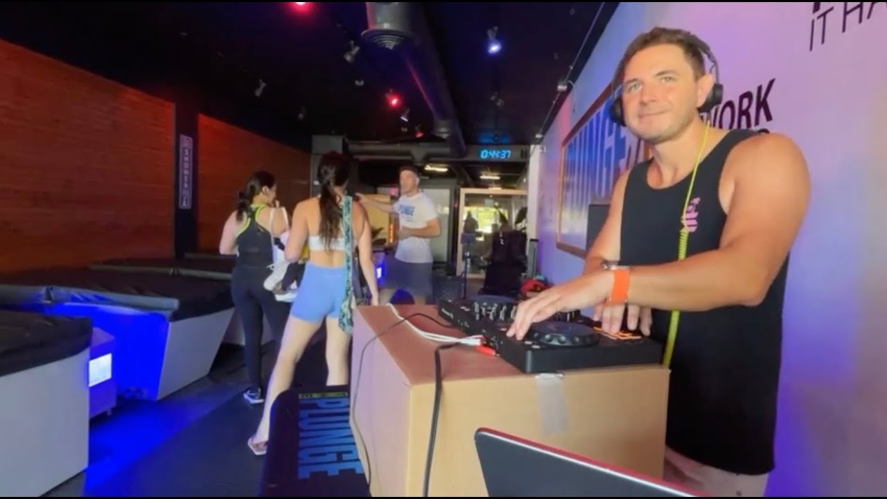 House Music Mix 2026 | 3 Hour Deep House DJ Set for Focus & Study adlı videoyu YouTube'da izle House Music Mix 2026 | 3 Hour Deep House DJ Set for Focus & Study adlı videoyu YouTube'da izle