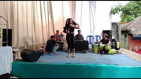 Tarik sizzzzz boboko.....bersama RadjatA entertaimen...