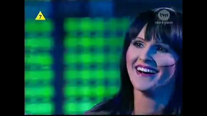 Qizni ogziga pisigan erkak bilan porno