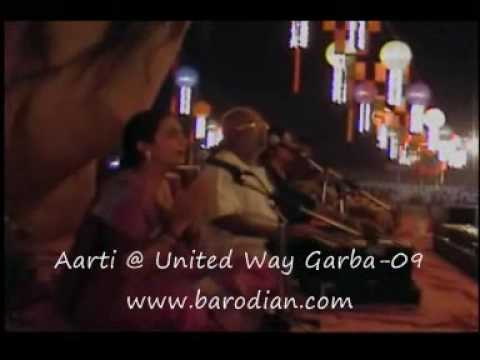 Aarti At United Way Garba 2009 By Shri Atul Purohit