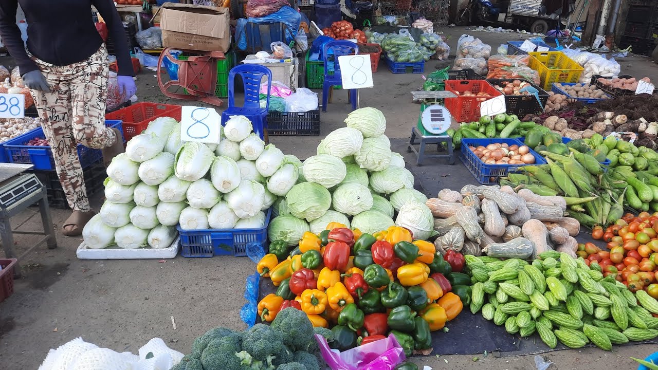 Khu rau chợ đầu mối bình điền 9 tây tháng 3 ớt chuông 10k cải thìa 25k cà chua 10k 