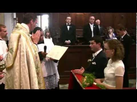 Video: Může katolický kněz odbavit svatbu venku?