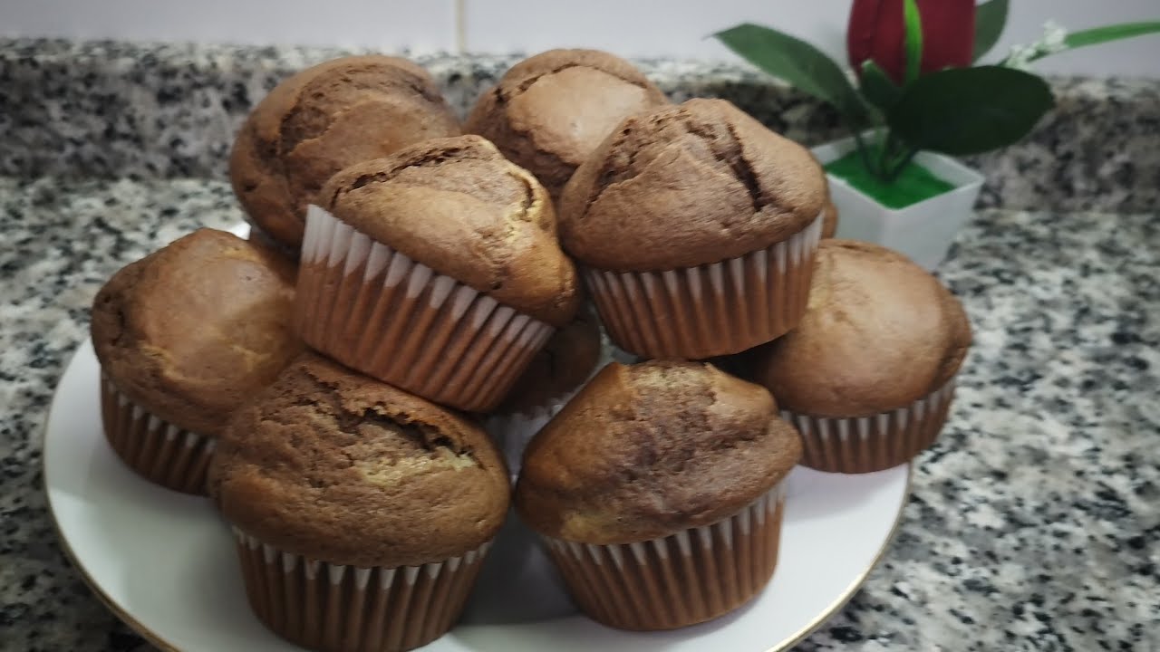 كاب كيك بمذاق الكاكاو رائعين خفاف واقتصاديين