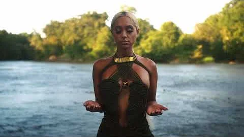 Paloma Ford  Ft. Rick Ross - All For Nothing (Offi...