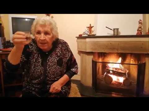 Рецептите-на-баба:-греяна-ракия-с-мед-//my-grandma's-recipes:-hot-rakia-with-honey(bulgarian-brandy)