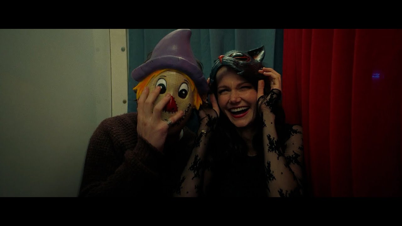 Halloween Ends (2022) - Corey and Allyson at The Party scene
