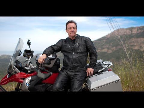 Il viaggiatore fantasma - La storia di Neil Peart e del suo viaggio in moto per ritrovare se stesso