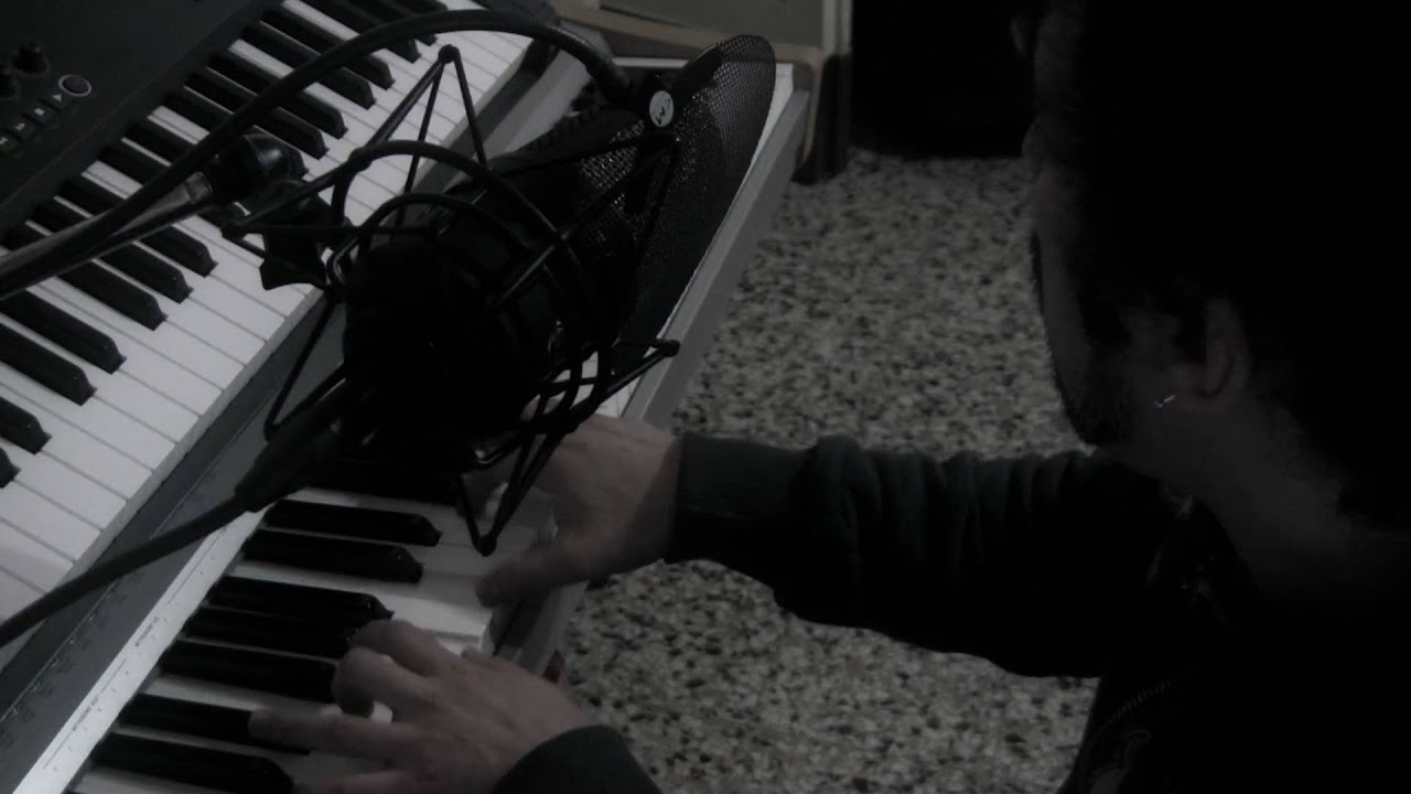 Pink Floyd Nobody home (piano & voice cover by N. Randone) YouTube