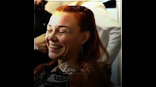 کـلـام ألما ترزيك مـؤديـة دور صوفيا عن أوزجي تورير علاقتهم تجنن