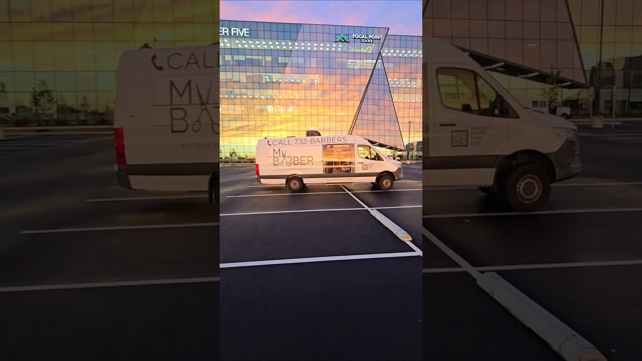 A full-fledged barbershop on wheels that comes directly to your home, office, yeshiva, or event!