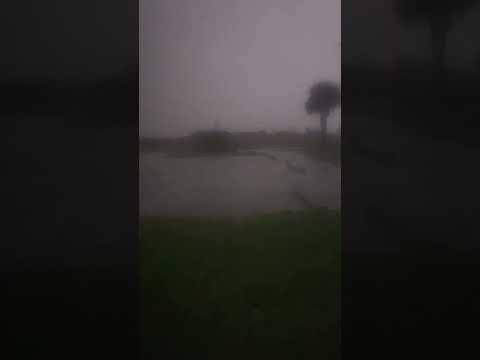 Relaxing rain ( real time rain ) with thunderstorms