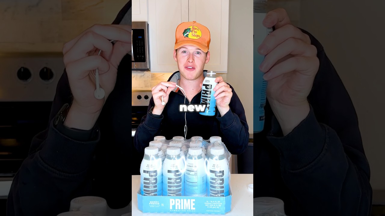 Trying The NEW Berry Freeze Prime 🥶