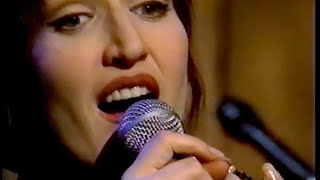 Video thumbnail of "MARIE CARMEN 🎤 Par la fenêtre ouverte 🎶 (Live à Musique Plus) 1995"