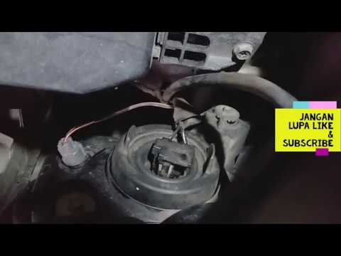 MENGGANTI LAMPU DEPAN