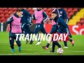 TRAINING DAY | Great pitch & stadium; Anfield, this is Ajax