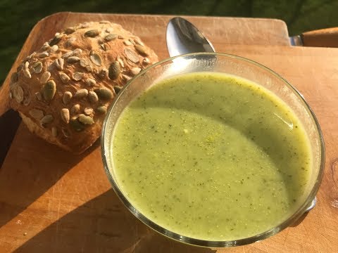 Video: Hvordan Lage En Deilig Og Tilfredsstillende Courgettsuppe Med Krutonger