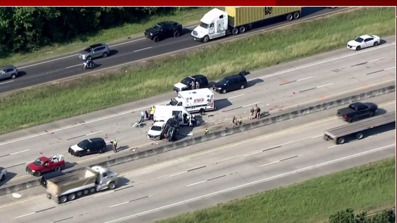 Texas DPS trooper critically hurt in major crash involving speeding van ...
