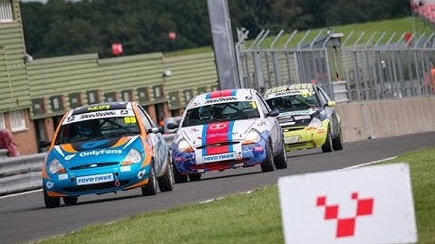 EnduroKa Snetterton Race Start Burton Power Racing