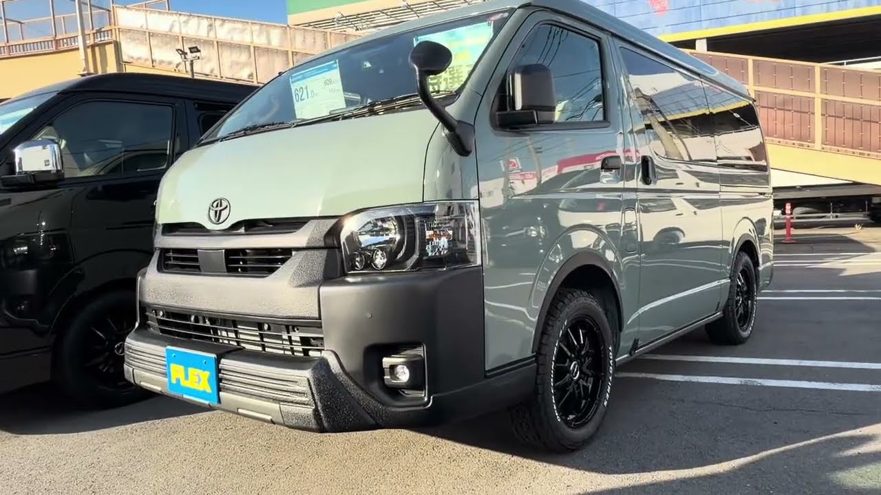 ハイエースバン/5人乗り/ガソリン4WD】☆ラプター塗装＆アーバン