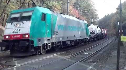 Lineas With Combinant Shuttle Container Train at Venlo NL 26.10.2017