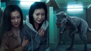 The Dinosaur Was So Thirsty That He Went To The Bathroom To Drink The Bath Water On The Girls Head