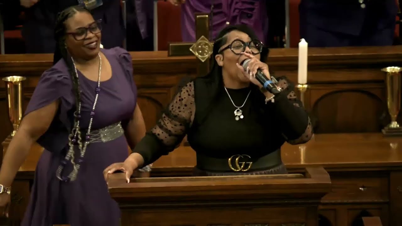 🔥 Somehow I Made It – Tamara Knox | Foot-Stomping Church Praise!
