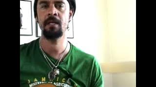 Michael Franti - Hey World (Live)