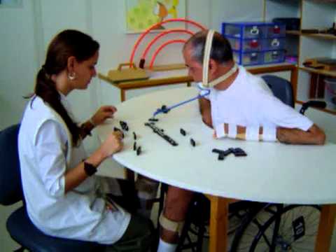 Sessão de Terapia Ocupacional: adaptação/tecnologia ... Sessão de Terapia Ocupacional: adaptação/tecnologia ...