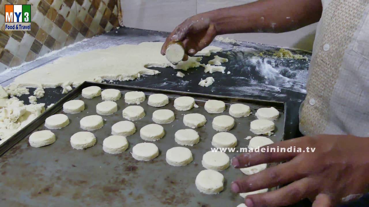 CHARMINAR FAMOUS OSMANIA BISCUTES | BAKERY FOODS IN INDIA | STREET FOODS IN INDIA street food