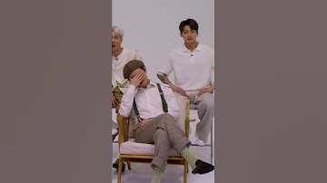 jimin turned around when Jimmy shows them old photo of BTS wearing sunglasses at Jimmy Fallon Show
