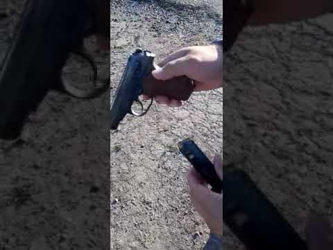 Экзамен на стрельбище на оружие. Стрелковый тир рязань. Сдаем экзамен по стрельбе. Девушка в тире. Тир измайлово досааф.